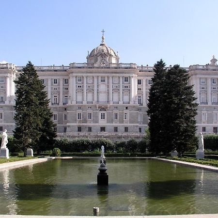 Hostal Berlin Madrid Exterior photo